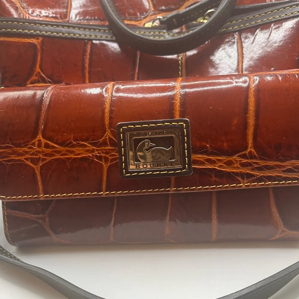 Dooney & Bourke dooney bourke brown